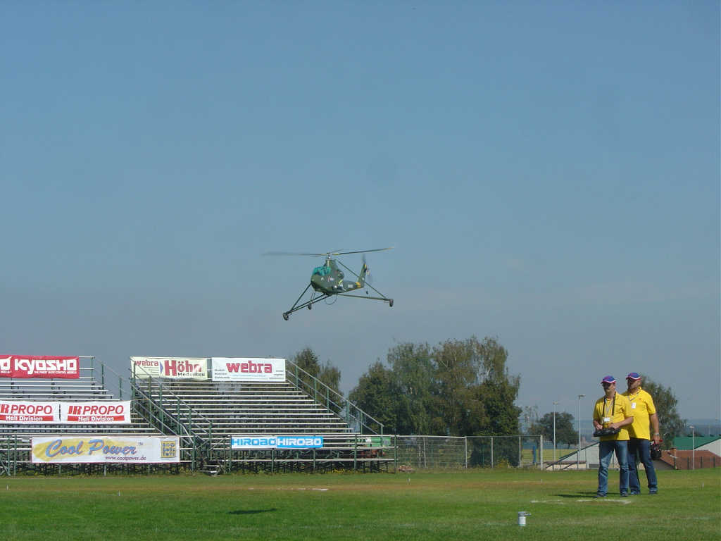 Hegi-Cobra : Schauflug von Ewald Glanzer während der F3C EM in Bitburg